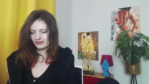 Nadine online show from 02.25.25