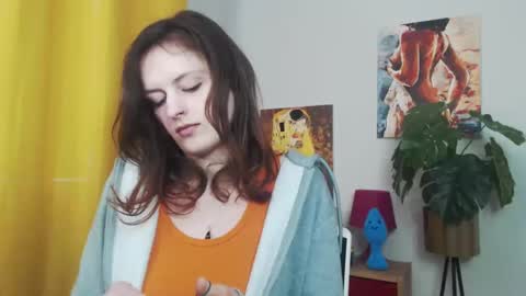 Nadine online show from 03.06.25