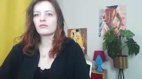 Nadine online show from 03.10.25