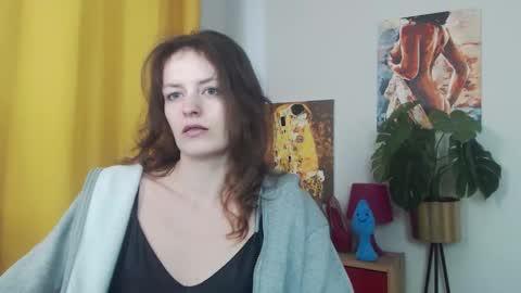 Nadine online show from 09.09.25