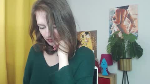 Nadine online show from 09.30.25