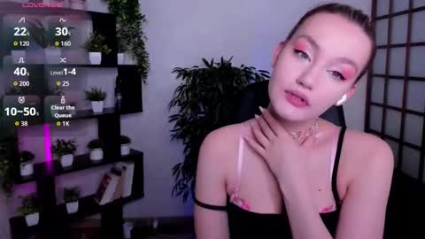 Snapshot of fane_stain chatting on 02.14.26 Merida but you can call me Ida online show from 02.14.26