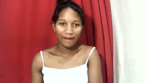 Snapshot of faniriah27 chatting on 09.22.25 faniriah27 online show from 09.22.25