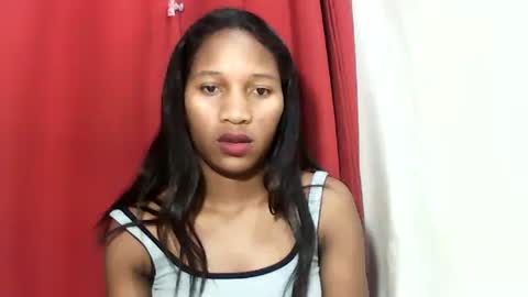 Snapshot of faniriah27 chatting on 09.27.25 faniriah27 online show from 09.27.25