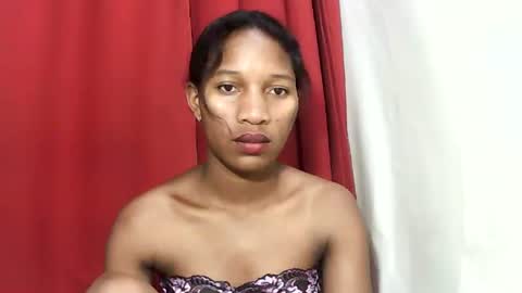 Snapshot of faniriah27 chatting on 10.01.25 faniriah27 online show from 10.01.25