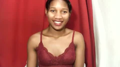 Snapshot of faniriah27 chatting on 10.02.25 faniriah27 online show from 10.02.25