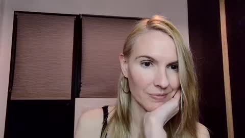 Fanny online show from 01.03.25