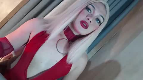 DANIELLA - DONT FORGET TO GIVE ME A THUMBSU UP online show from 01.16.26