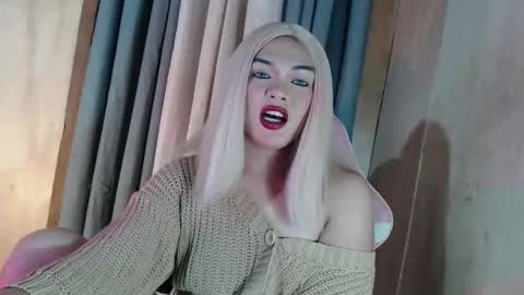 DANIELLA - DONT FORGET TO GIVE ME A THUMBSU UP online show from 04.29.26