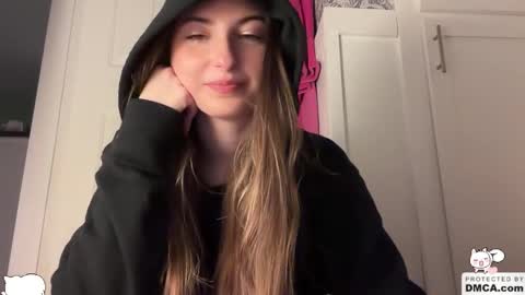 Snapshot of fantasyella chatting on 01.17.26 Ella online show from 01.17.26