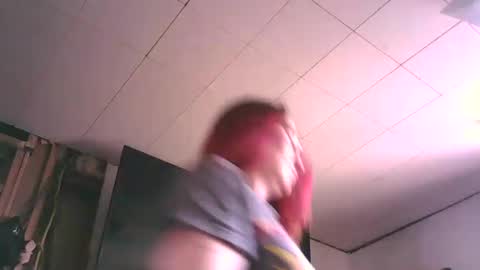 Snapshot of fapqueenc17 chatting on 03.06.25 Scarlett online show from 03.06.25