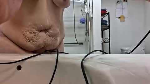 Snapshot of fapqueenc17 chatting on 11.10.25 Scarlett online show from 11.10.25