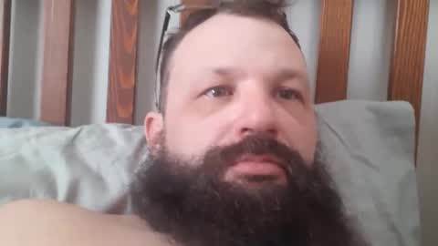 Snapshot of farm2boy chatting on 02.14.25 Farm2boy online show from 02.14.25