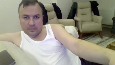 faryali44 online show from 04.19.26