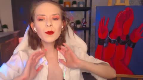 Fascinating   Eyes online show from 01.18.25