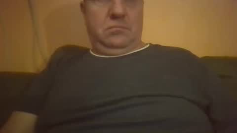 Snapshot of fatcockdaddyy1975 chatting on 12.18.25 vastagfasz apuci online show from 12.18.25