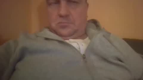 Snapshot of fatcockdaddyy1975 chatting on 12.21.25 vastagfasz apuci online show from 12.21.25