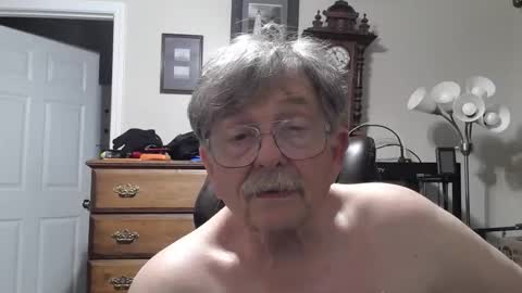 Snapshot of fatdickad chatting on 03.22.26 fatdickad online show from 03.22.26