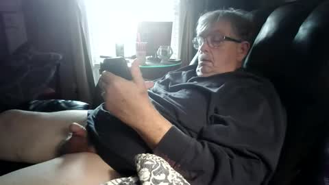 Snapshot of fatdickad chatting on 04.02.26 fatdickad online show from 04.02.26