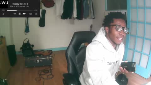 Snapshot of fathabackwoods chatting on 12.23.24 Grape online show from 12.23.24