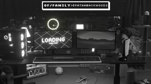 Snapshot of fathabackwoods chatting on 01.19.25 Grape online show from 01.19.25