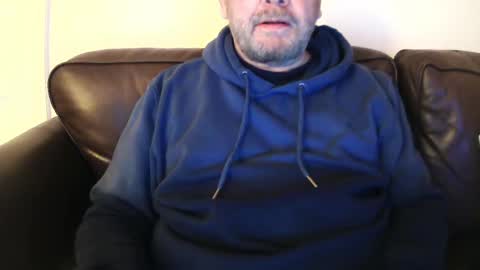 Snapshot of fatso21 chatting on 01.12.25 fatso21 online show from 01.12.25