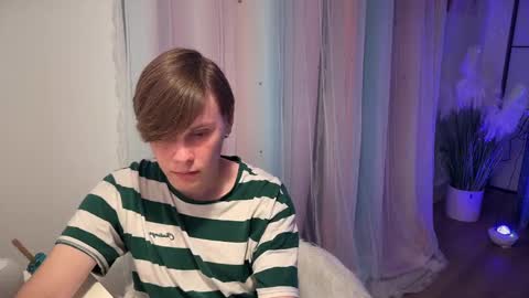 Snapshot of faxxyt chatting on 02.21.25 faxxyt online show from 02.21.25