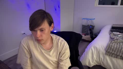 Snapshot of faxxyt chatting on 02.25.25 faxxyt online show from 02.25.25