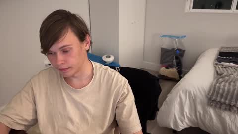 Snapshot of faxxyt chatting on 02.25.25 faxxyt online show from 02.25.25