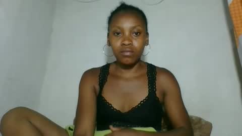 fayence09 online show from 11.17.25