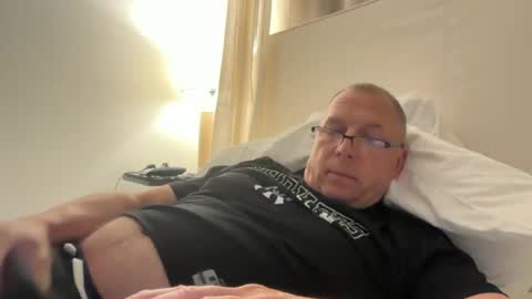 Snapshot of fdguy44 chatting on 06.12.26 K online show from 06.12.26
