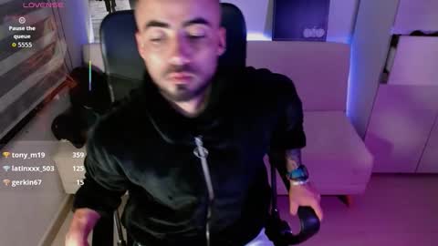 Snapshot of federico_ojitosverdes chatting on 01.11.26 Federico Ofarrel online show from 01.11.26