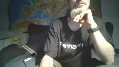 Snapshot of feelfemdom chatting on 09.17.25 feelfemdom online show from 09.17.25