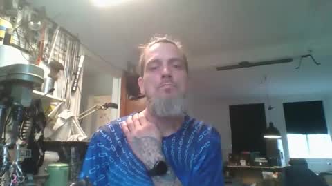 Snapshot of feelfemdom chatting on 09.22.25 feelfemdom online show from 09.22.25