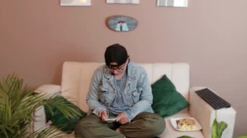 Feelena online show from 09.16.25