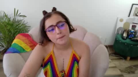 Feelena online show from 10.16.25