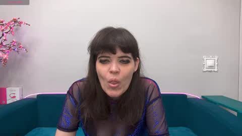 Snapshot of feelsgoodwoman chatting on 05.03.26 Laura online show from 05.03.26