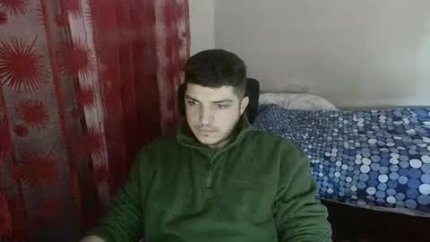 Snapshot of feet_cleaner chatting on 01.03.25 Slut-Boy online show from 01.03.25