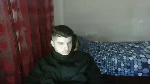 Snapshot of feet_cleaner chatting on 01.18.25 Slut-Boy online show from 01.18.25