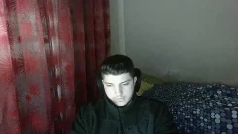 Snapshot of feet_cleaner chatting on 01.21.25 Slut-Boy online show from 01.21.25