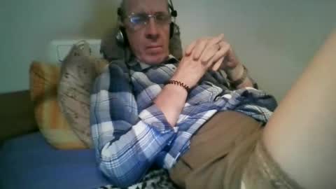 Snapshot of feinstrumpfhose_3 chatting on 01.06.26 feinstrumpfhose 3 online show from 01.06.26