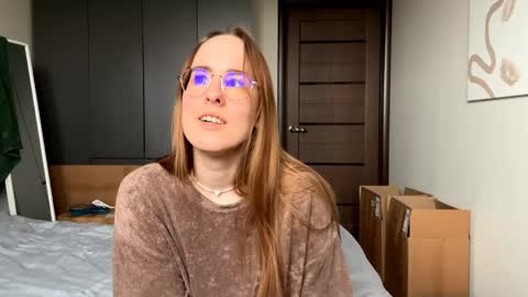 Snapshot of feleciacockrell chatting on 04.23.26 Mary online show from 04.23.26