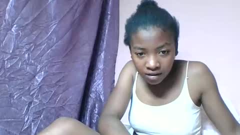 Snapshot of felice364342 chatting on 04.22.26 felice364342 online show from 04.22.26