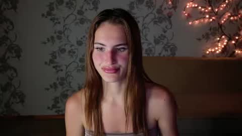 Snapshot of felicia_lav chatting on 06.18.26 Frida online show from 06.18.26