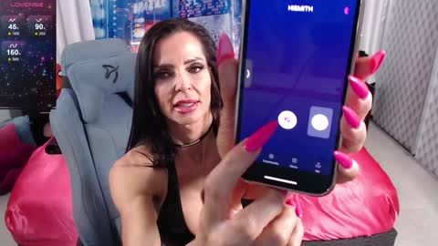 Felicia Hardon online show from 01.30.25