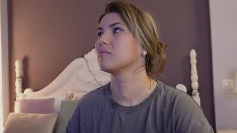 FeliciaKrige online show from 01.22.25