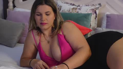 FeliciaKrige online show from 02.27.25