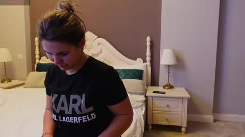 FeliciaKrige online show from 03.02.25