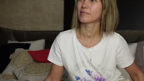 Snapshot of feliciakrige chatting on 04.18.26 FeliciaKrige online show from 04.18.26