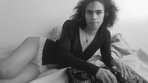 FELINE online show from 11.05.25